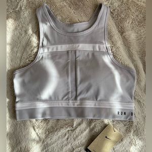 Nike Swoosh Women’s Medium-Support Padded Sports Bra